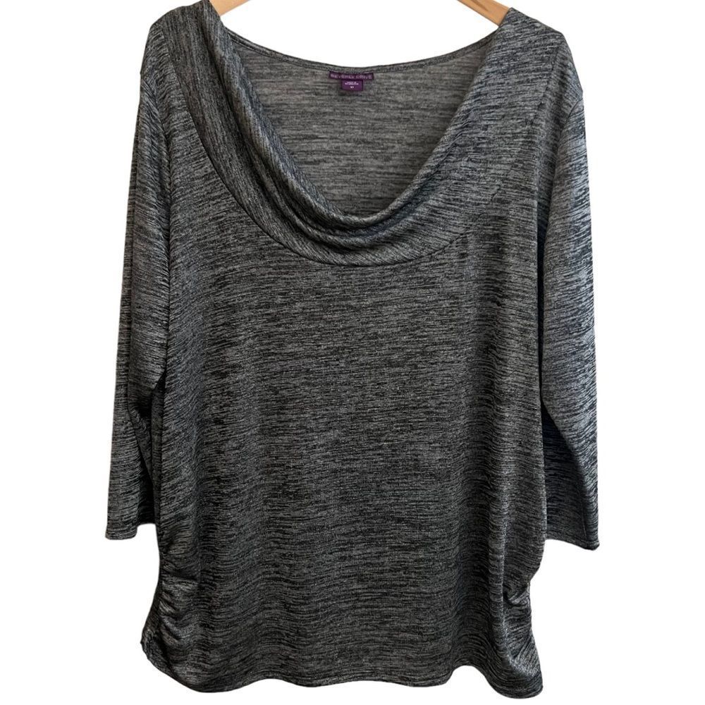 😊 3/$30
Beverly Drive Swoop Neck Top 3X Grey top
